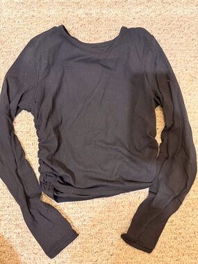 Women’s Black Lululemon Long-Sleeve Ruched Side Top
